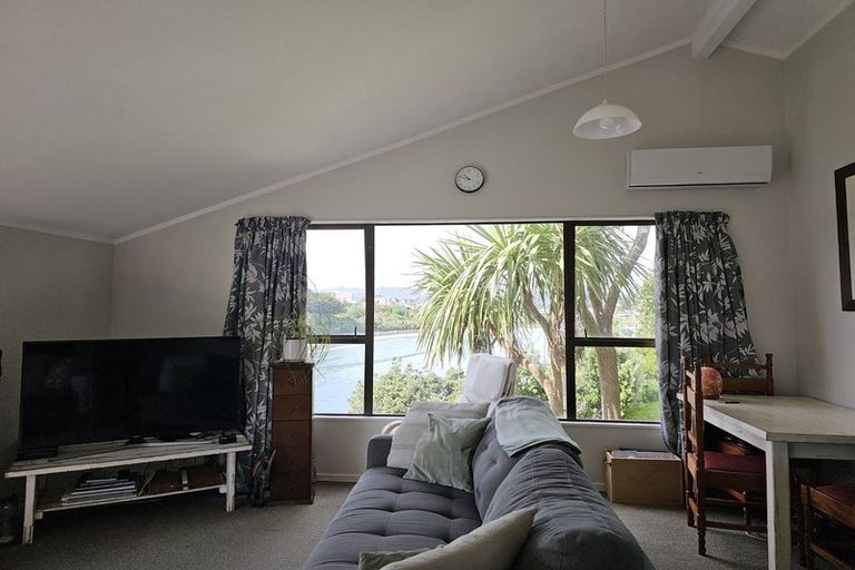 Photo of property in 5 Vella Street, Titahi Bay, Porirua, 5022