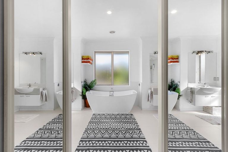 Photo of property in 2 Shearwater Drive, Woolston, Christchurch, 8023