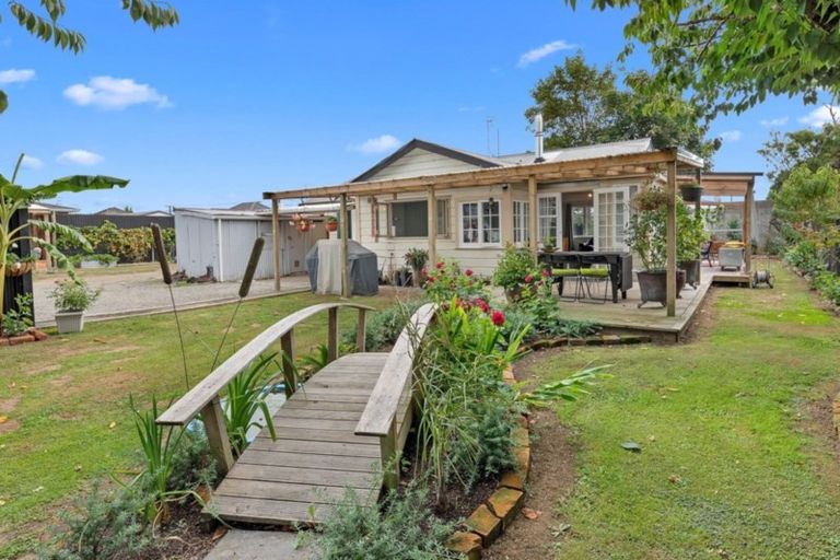 Photo of property in 42a Winchester Street, Levin, 5510