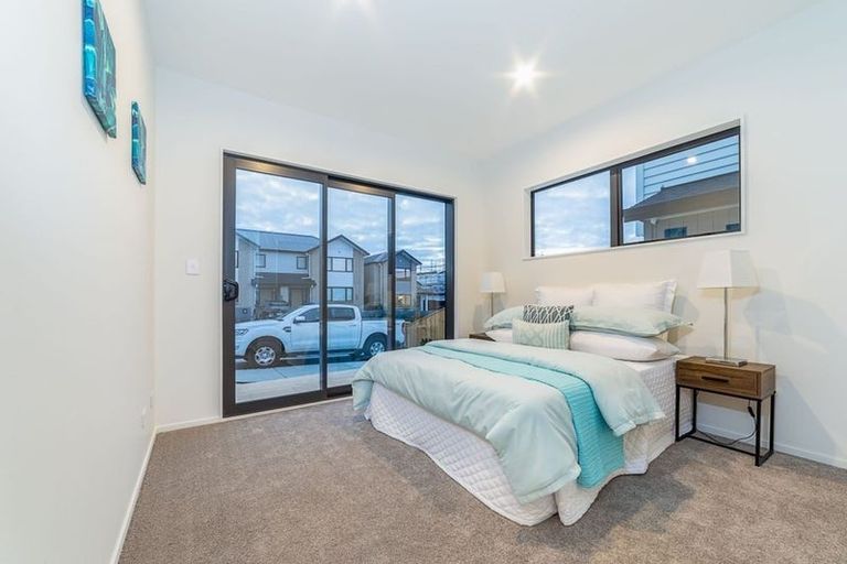 Photo of property in 15 Kearns Drive, Hobsonville, Auckland, 0616