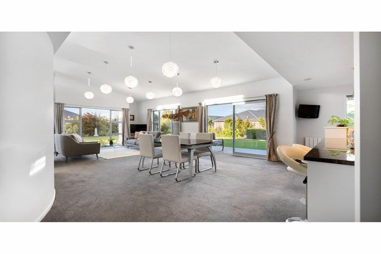 Photo of property in 24 Elizabeth Allen Drive, West Melton, 7618