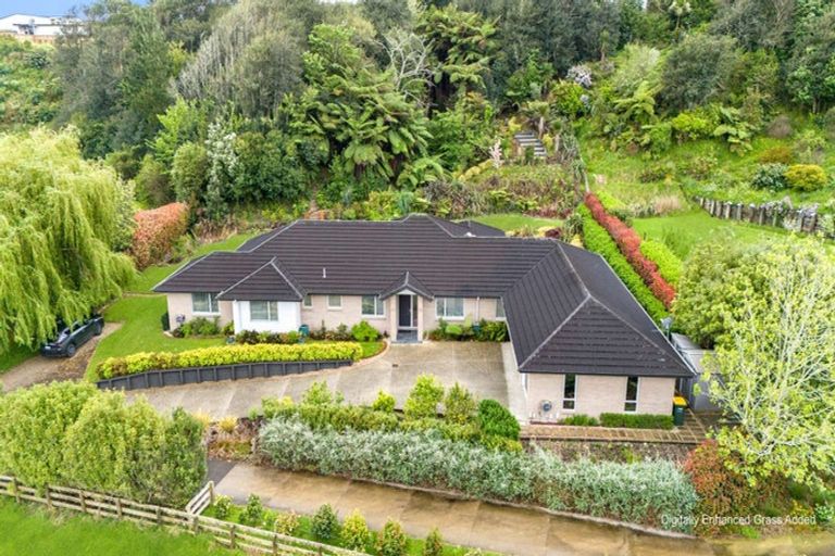 Photo of property in 2g Country Club Lane, Waiuku, 2123