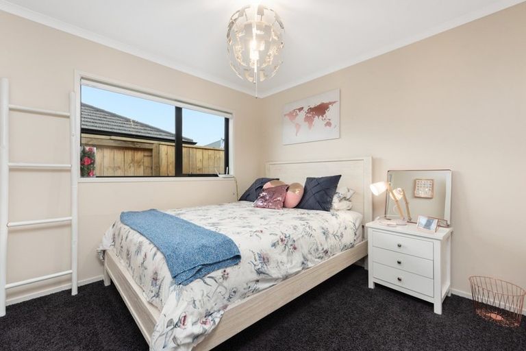 Photo of property in 87 Puhirake Crescent, Pyes Pa, Tauranga, 3112