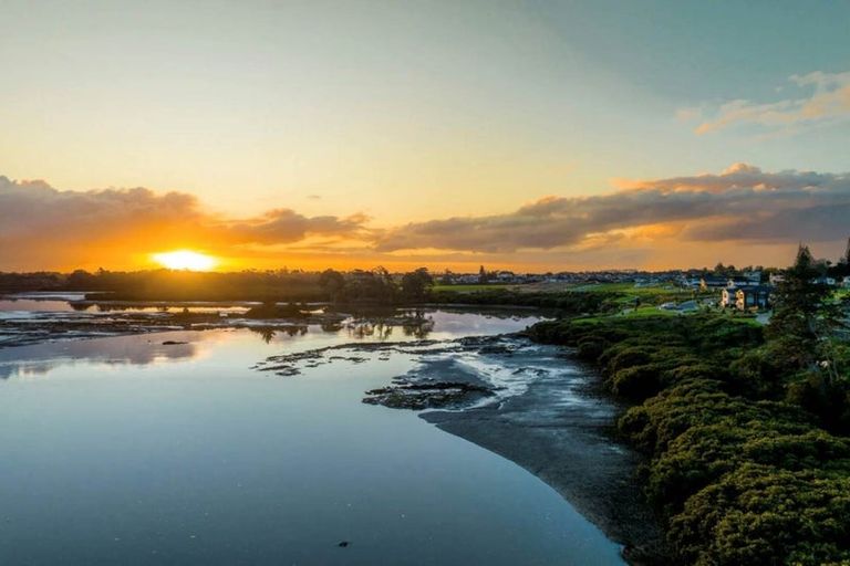 Photo of property in 45 Evergreen Parade, Rosehill, Papakura, 2113