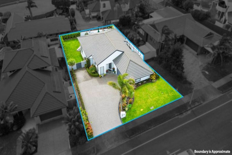 Photo of property in 47 Loloma Drive, Half Moon Bay, Auckland, 2012