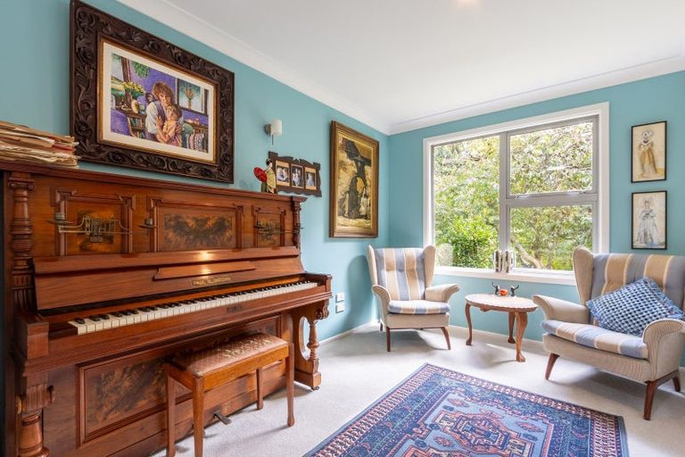 Photo of property in 100 Leinster Avenue, Raumati South, Paraparaumu, 5032