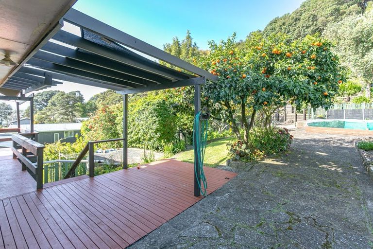 Photo of property in 19 Puriri Road, Te Kouma, Coromandel, 3581