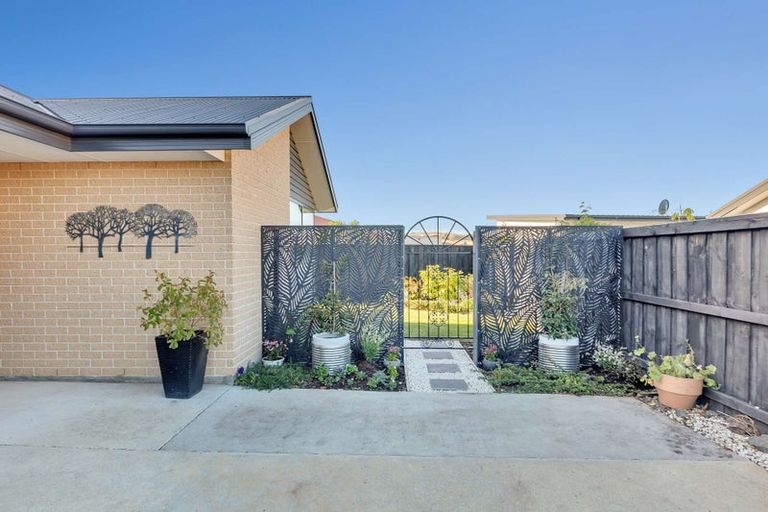 Photo of property in 5 Burke Lane, Amberley, 7410