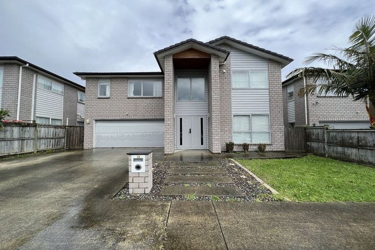 Photo of property in 16 Kira Road, Flat Bush, Auckland, 2016