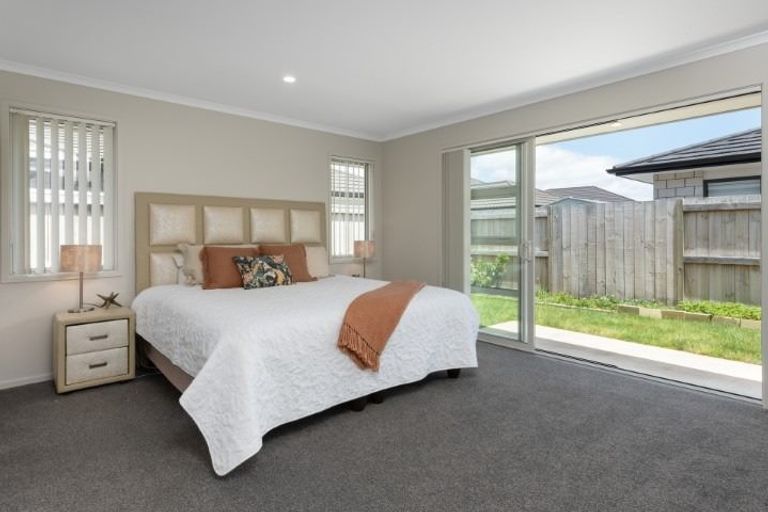 Photo of property in 20 Rotomanu Place, Pyes Pa, Tauranga, 3112