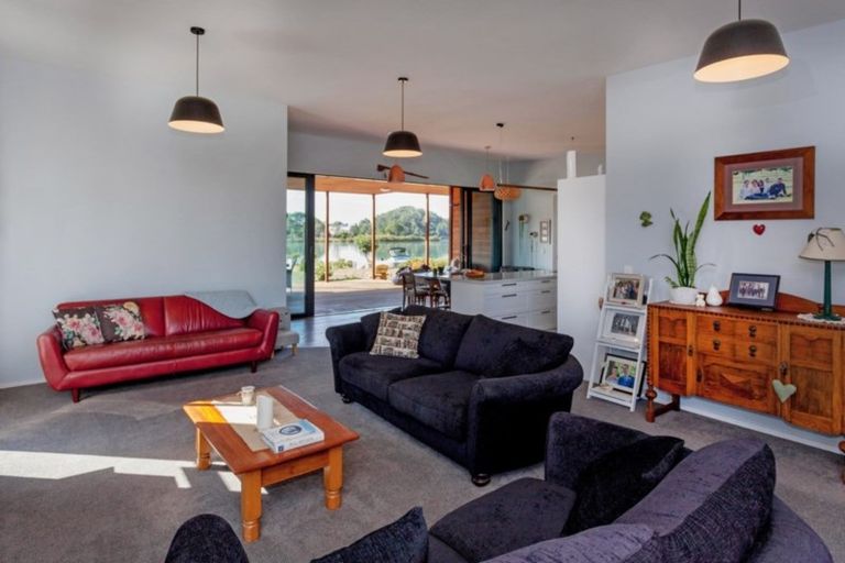 Photo of property in 26 Admiral Drive, Cooks Beach, Whitianga, 3591