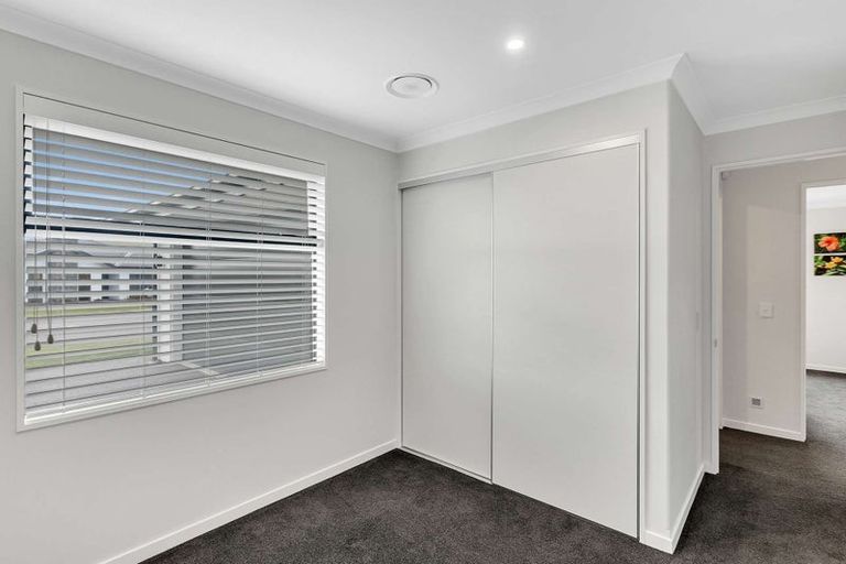 Photo of property in 10 Lesser Close, Rolleston, 7615