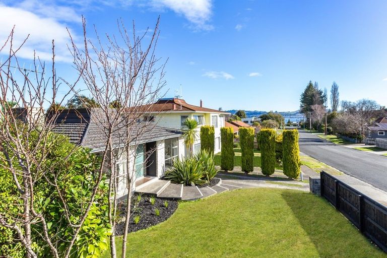 Photo of property in 2/55 Hawai Street, Two Mile Bay, Taupo, 3330