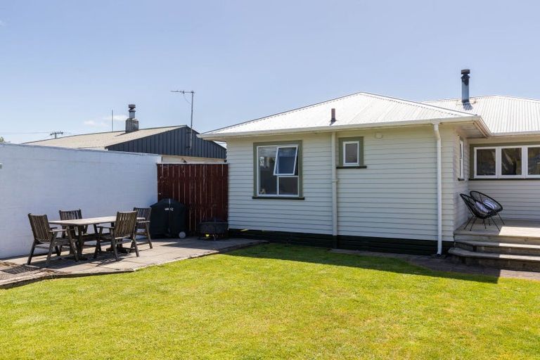 Photo of property in 305 Frankley Road, Ferndale, New Plymouth, 4310
