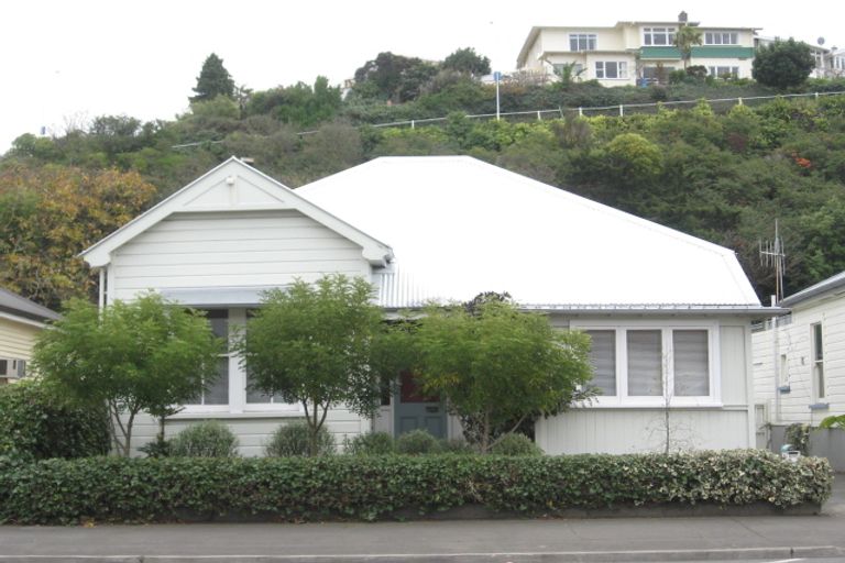 Photo of property in 137 Carlyle Street, Napier South, Napier, 4110