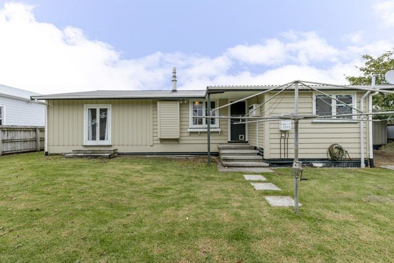 Photo of property in 17a Carey Street, Waitara, 4320