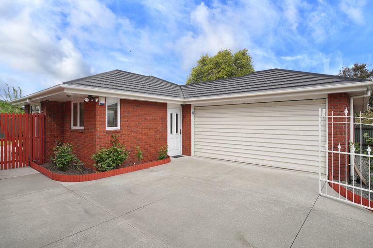 Photo of property in 3 Symes Road, Hornby, Christchurch, 8042