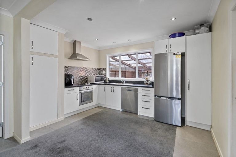 Photo of property in 79 Pohutukawa Place, Bell Block, New Plymouth, 4312