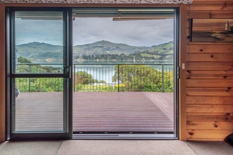 Photo of property in 15 Bayview Crescent, Duvauchelle, 7581