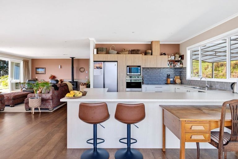 Photo of property in 706 Abel Tasman Drive, Clifton, Takaka, 7183