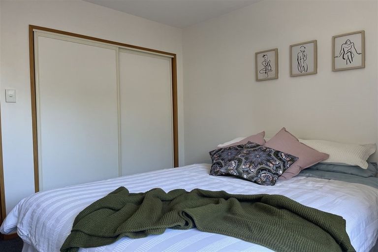 Photo of property in 11a Barnes Road, Redwood, Christchurch, 8051