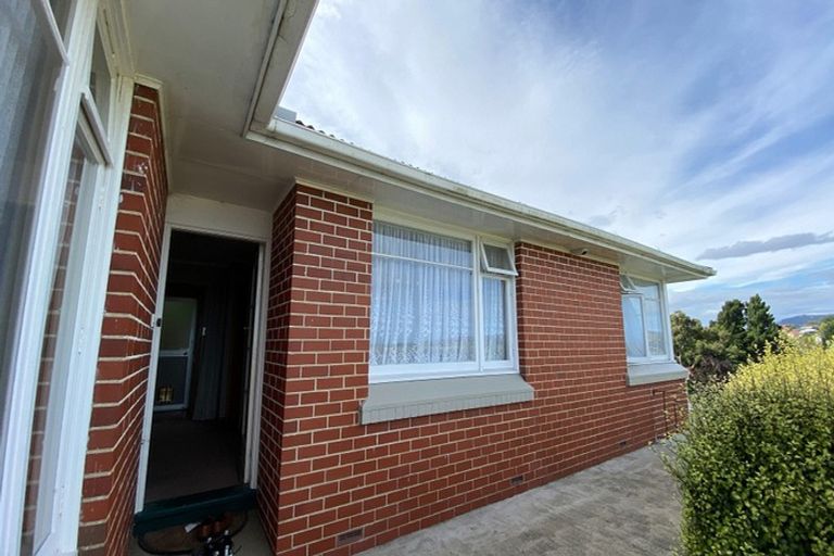 Photo of property in 16 Forfar Street, Clyde Hill, Dunedin, 9011