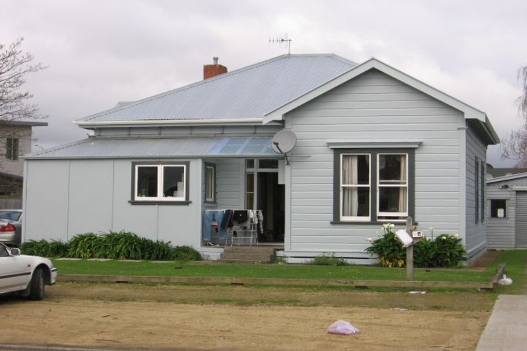 Photo of property in 8 Rolleston Street, Hokowhitu, Palmerston North, 4410