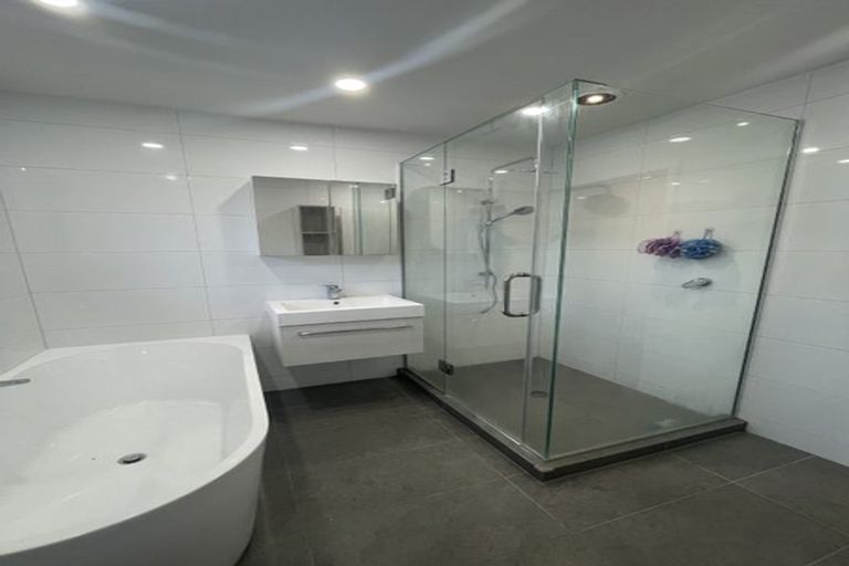 Photo of property in 69 Waitaki Street, Henderson, Auckland, 0612