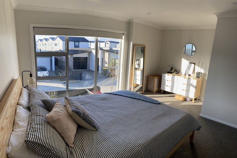 Photo of property in 4 Tieke Lane, Kenepuru, Porirua, 5022