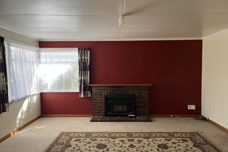 Photo of property in 15 Waterloo Crescent, Hokowhitu, Palmerston North, 4410