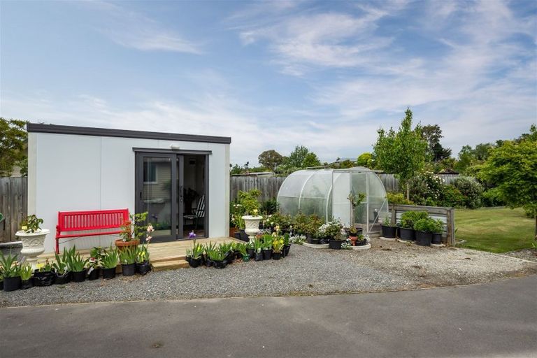 Photo of property in 2 Thornton Close, Leithfield, Amberley, 7481