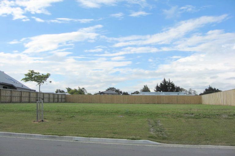 Photo of property in 4 Belgrave Drive, Rangiora, 7400