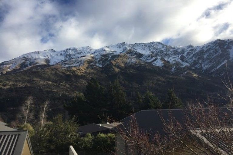 Photo of property in 13a Redfern Terrace, Arthurs Point, Queenstown, 9371