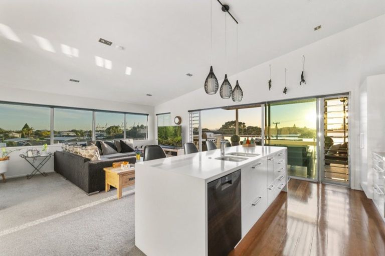 Photo of property in 65a Maxwells Road, Otumoetai, Tauranga, 3110