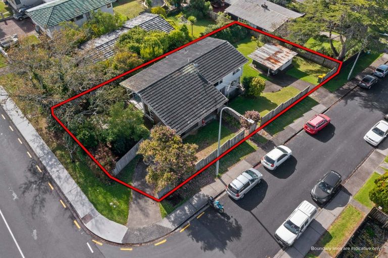 Photo of property in 2 Beswick Place, Birkdale, Auckland, 0626