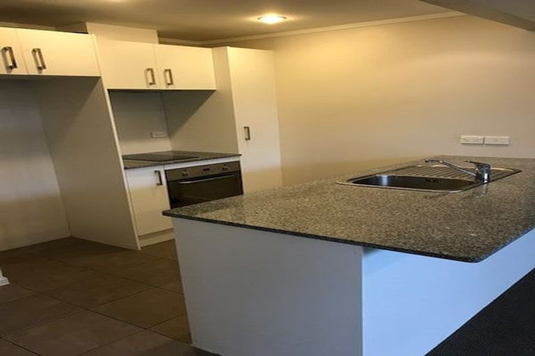 Photo of property in 145 Hutchinsons Road, Bucklands Beach, Auckland, 2014