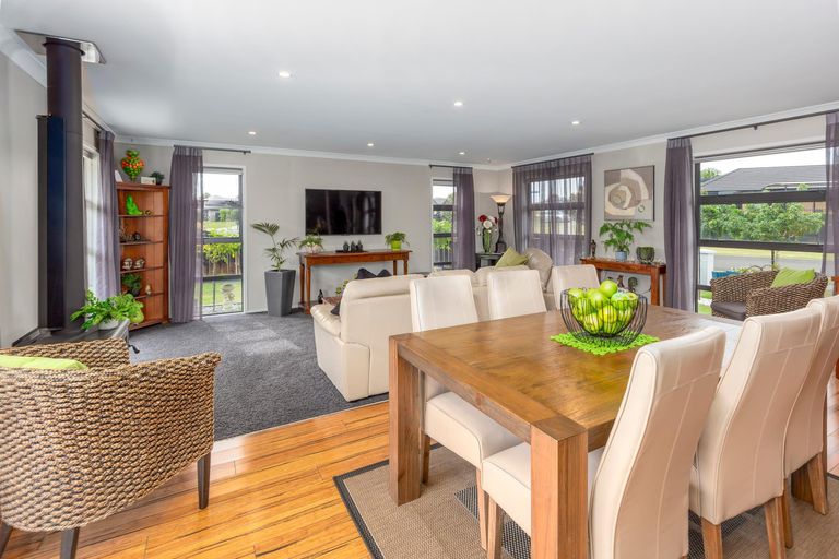 Photo of property in 2 Mirabell Place, Patumahoe, Pukekohe, 2679