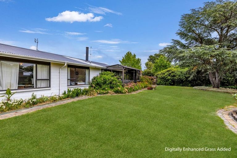 Photo of property in 10 Westerleigh Street, Bishopdale, Christchurch, 8053