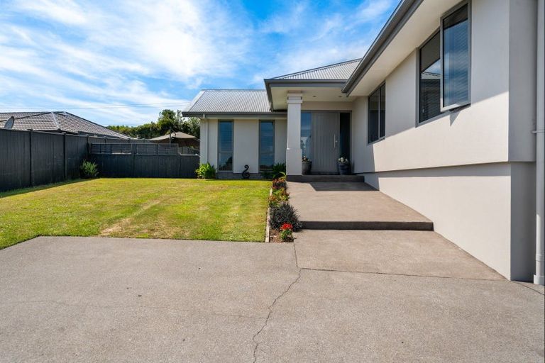 Photo of property in 3 Margaret Alice Close, Whalers Gate, New Plymouth, 4310