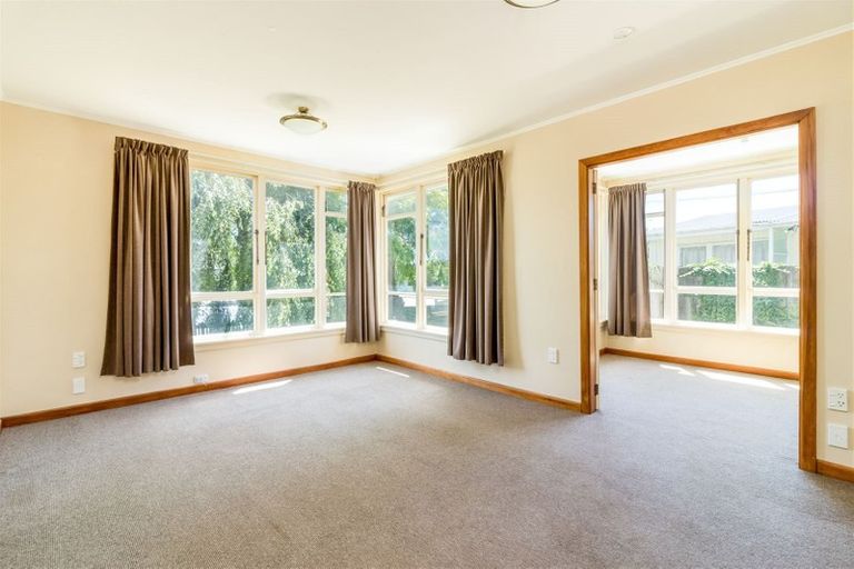 Photo of property in 15 Glenfield Crescent, Mairehau, Christchurch, 8052