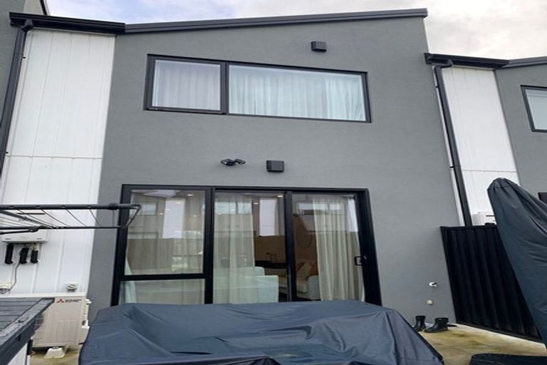 Photo of property in 14b Mawai Hakona Drive, Wallaceville, Upper Hutt, 5018