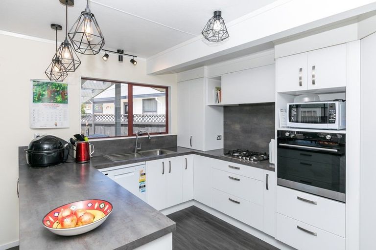 Photo of property in 7 Myrlene Place, Nawton, Hamilton, 3200