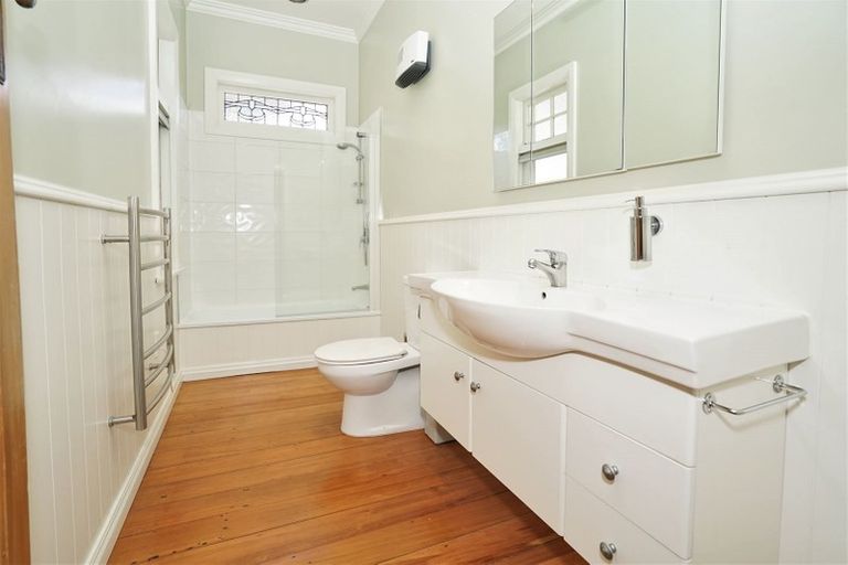 Photo of property in 5 Thames Street, Claudelands, Hamilton, 3214