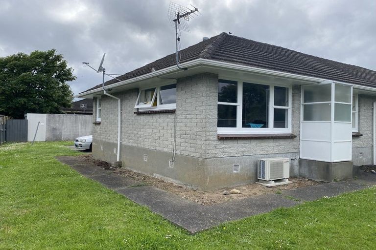 Photo of property in 1/3 Camp Street, Silverstream, Upper Hutt, 5019