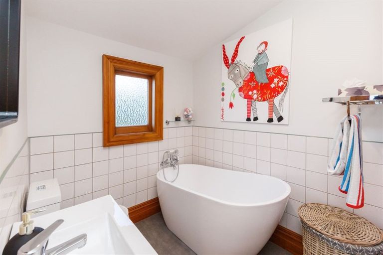 Photo of property in 73a Savage Crescent, West End, Palmerston North, 4412