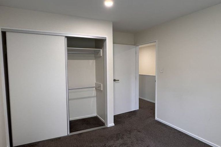 Photo of property in 45d Greenvalley Rise, Glenfield, Auckland, 0629