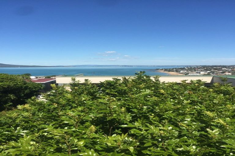 Photo of property in 2/2 Katui Street, Castor Bay, Auckland, 0620