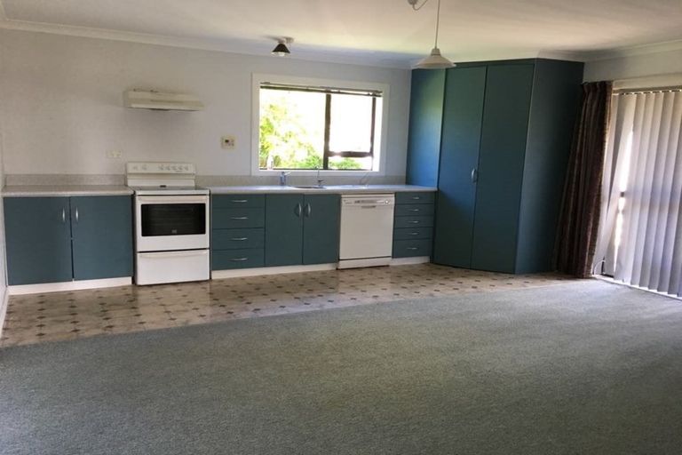 Photo of property in 8 Maire Street, Inglewood, 4330