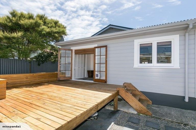Photo of property in 13 Toru Street, Lyall Bay, Wellington, 6022