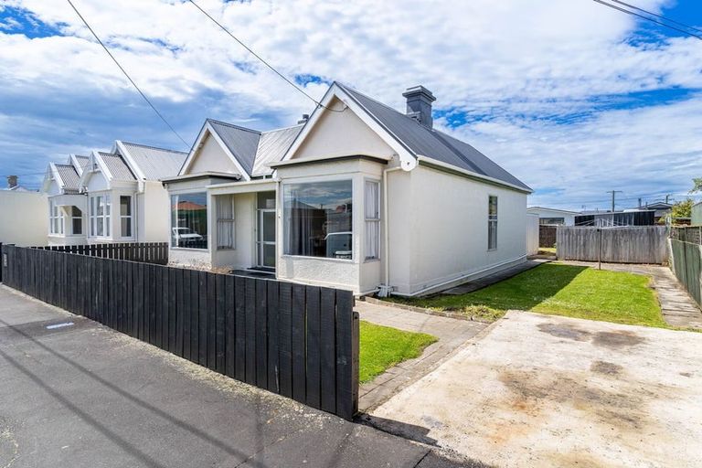 Photo of property in 7 Young Street, Saint Kilda, Dunedin, 9012